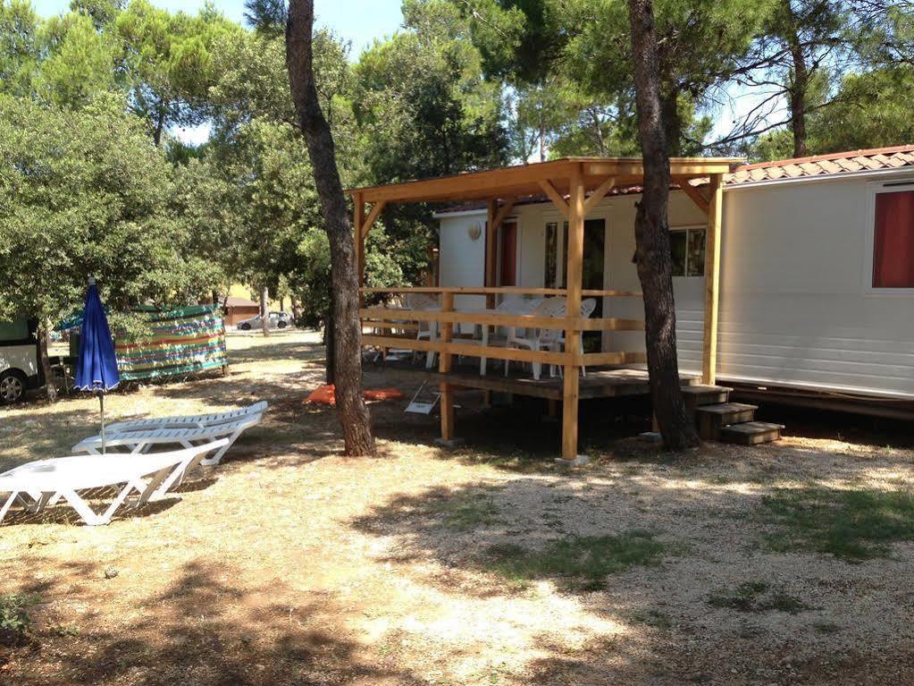 Camp Porat Hotel Povljana Exterior foto